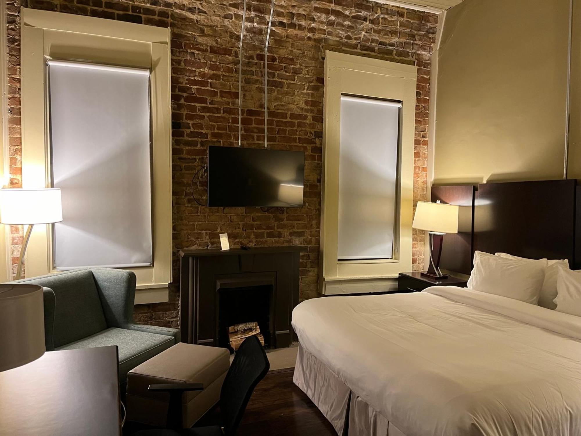 The Skylight Hotel Greenville Exterior photo